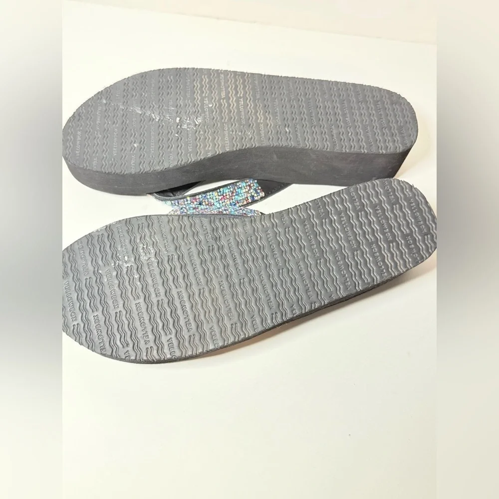 Yellow Box Black Sandals with Multicolor Straps Size 9.5 - Picture 4 of 5